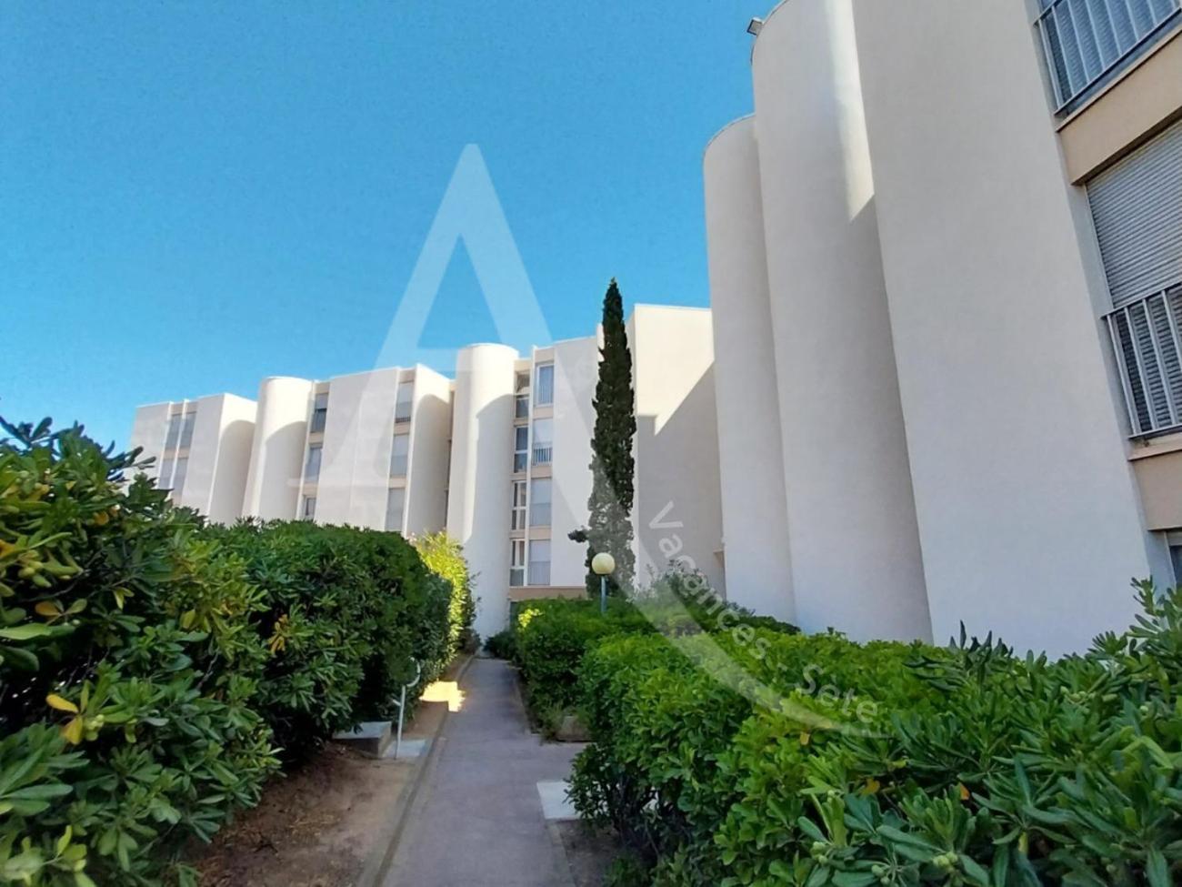 40 M², 1Ere Ligne Mer, Dernier Etage Avec Ascenseur Сет Экстерьер фото