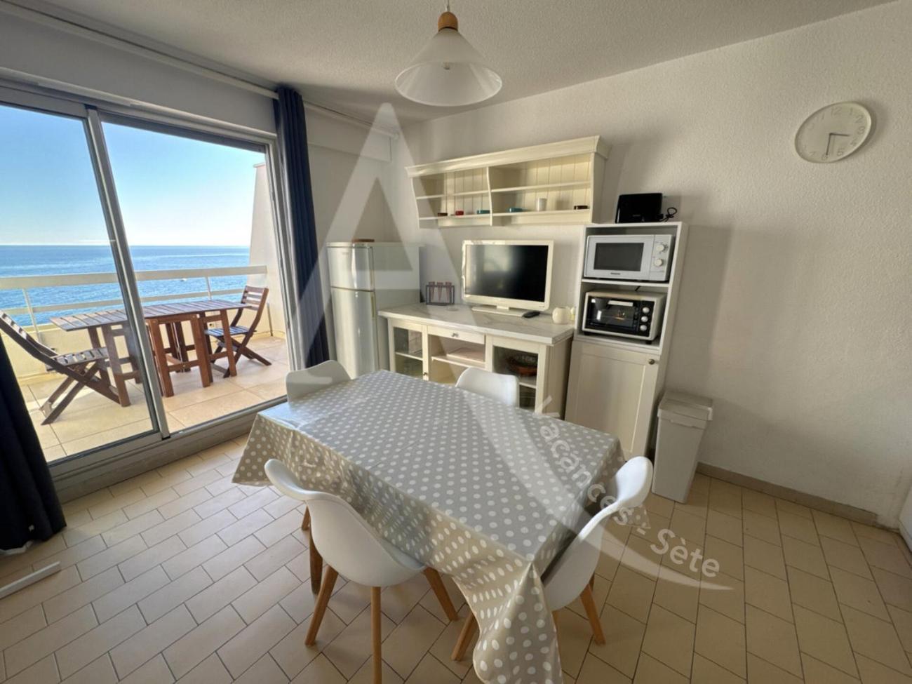 40 M², 1Ere Ligne Mer, Dernier Etage Avec Ascenseur Сет Экстерьер фото